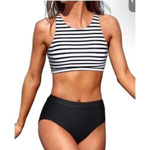 NWOT Black & White Striped Racerback Bikini Top Size M